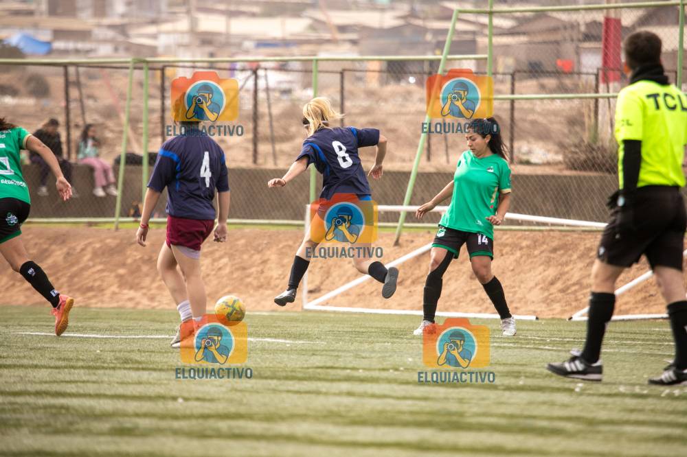 Fotografía del evento Oscar Aldunate Vs Femenina Dominos