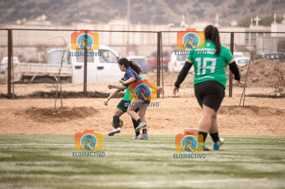 Fotografía del evento Oscar Aldunate Vs Femenina Dominos