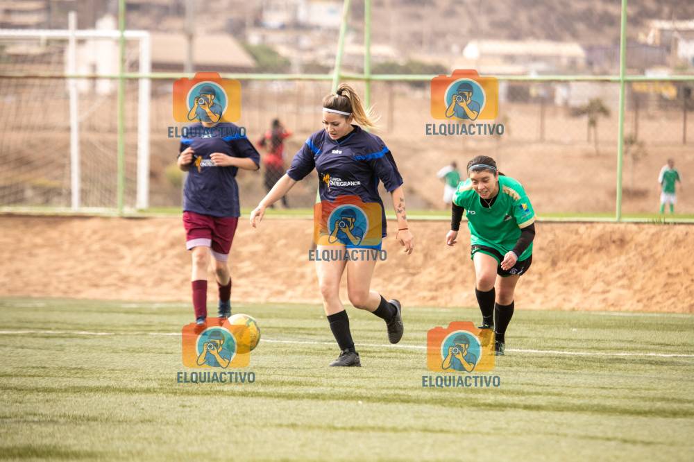 Fotografía del evento Oscar Aldunate Vs Femenina Dominos