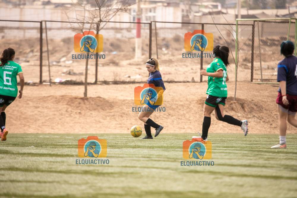 Fotografía del evento Oscar Aldunate Vs Femenina Dominos