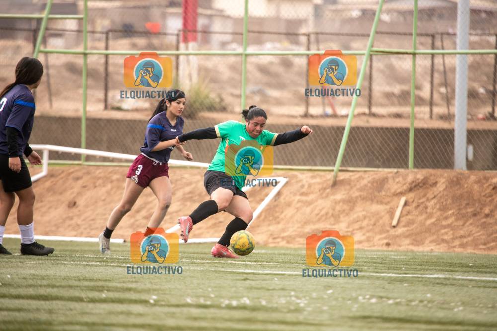 Fotografía del evento Oscar Aldunate Vs Femenina Dominos