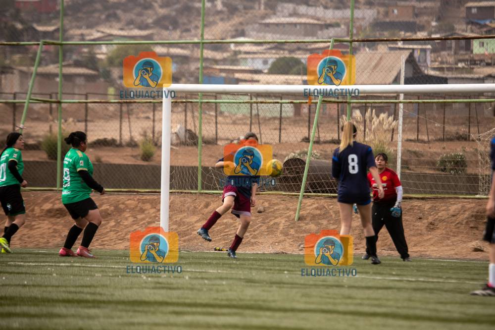 Fotografía del evento Oscar Aldunate Vs Femenina Dominos