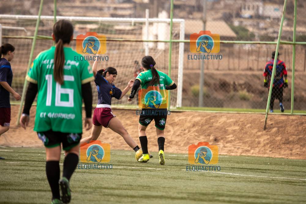 Fotografía del evento Oscar Aldunate Vs Femenina Dominos