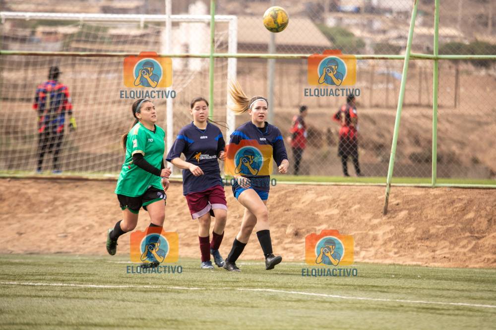 Fotografía del evento Oscar Aldunate Vs Femenina Dominos