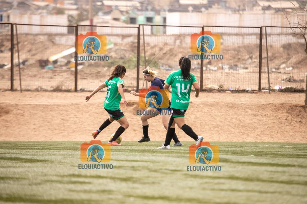 Fotografía del evento Oscar Aldunate Vs Femenina Dominos