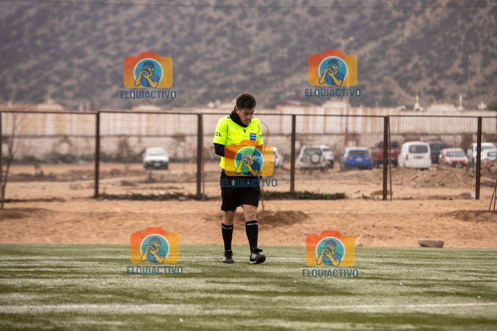 Fotografía del evento Oscar Aldunate Vs Femenina Dominos