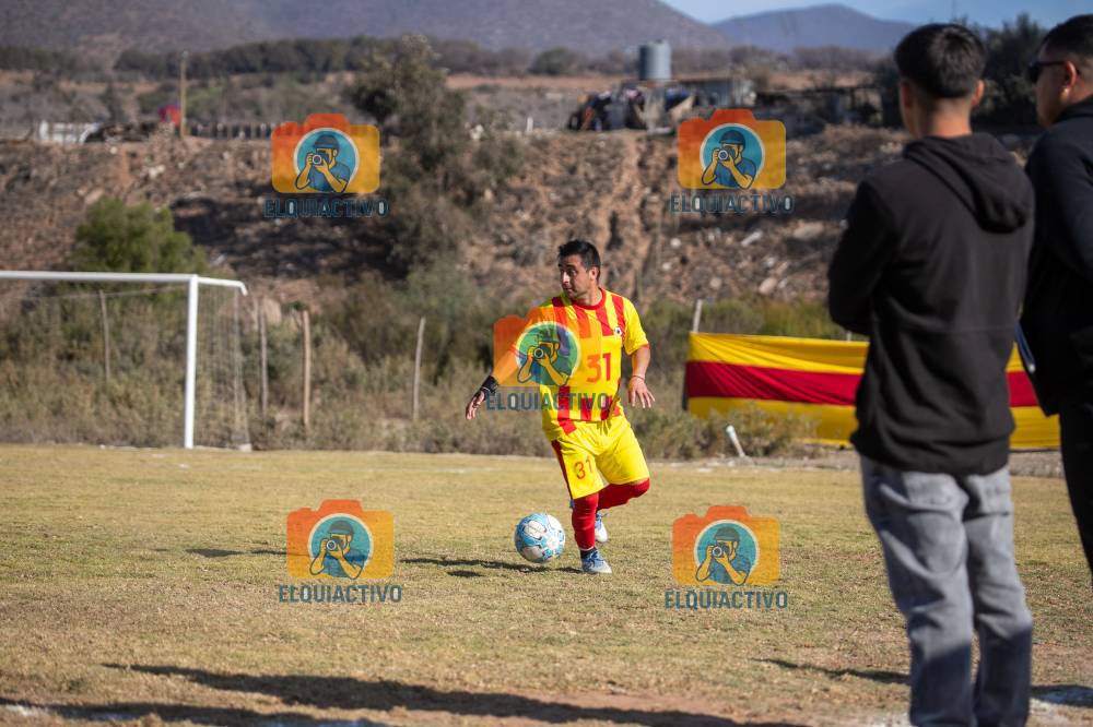 Fotografía del evento Cd Estrella Roja Vs Cd Quilacan Honor