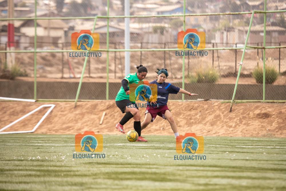 Fotografía del evento Oscar Aldunate Vs Femenina Dominos