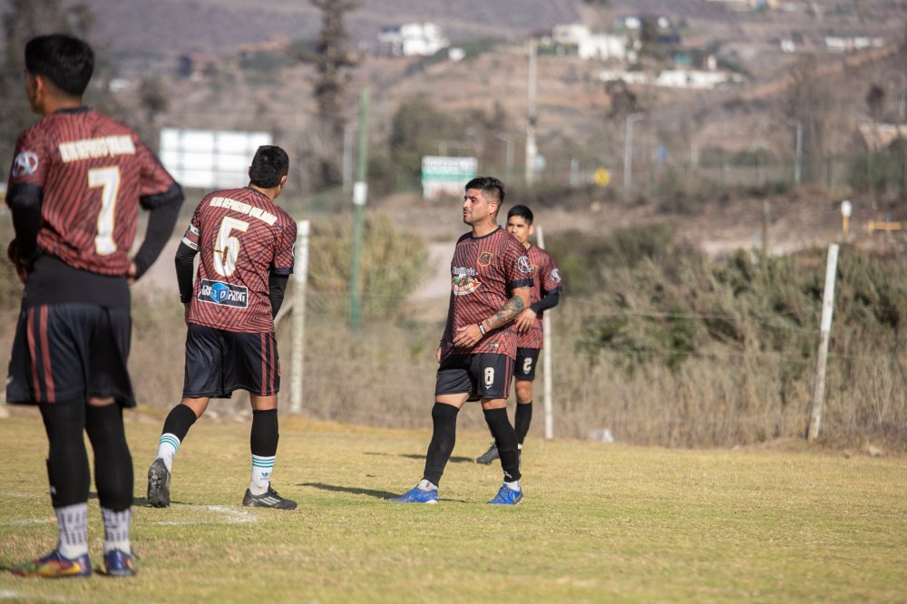 Fotos del evento deportivo Cd Estrella Roja Vs Cd Quilacan Primera
