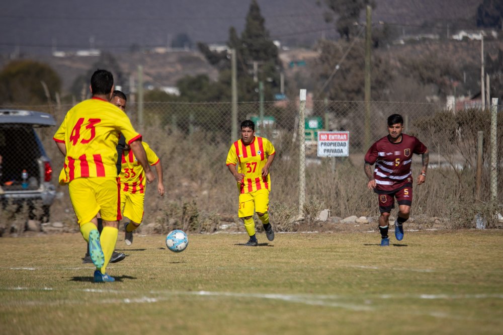 Fotos del evento deportivo Cd Estrella Roja Vs Cd Quilacan Honor