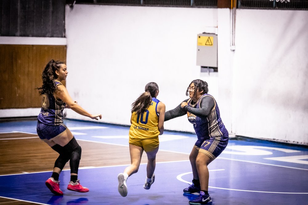 Fotos del evento deportivo Carrera Vs Fenix